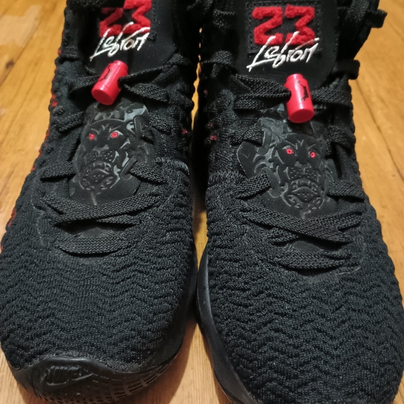 Nike Lebron 17 Flights - Picture 5 of 6